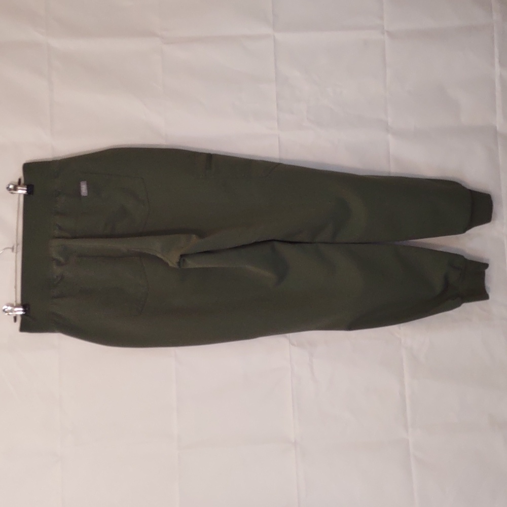Figs High Waisted Zamora Jogger - Moss - Picture 2 of 12